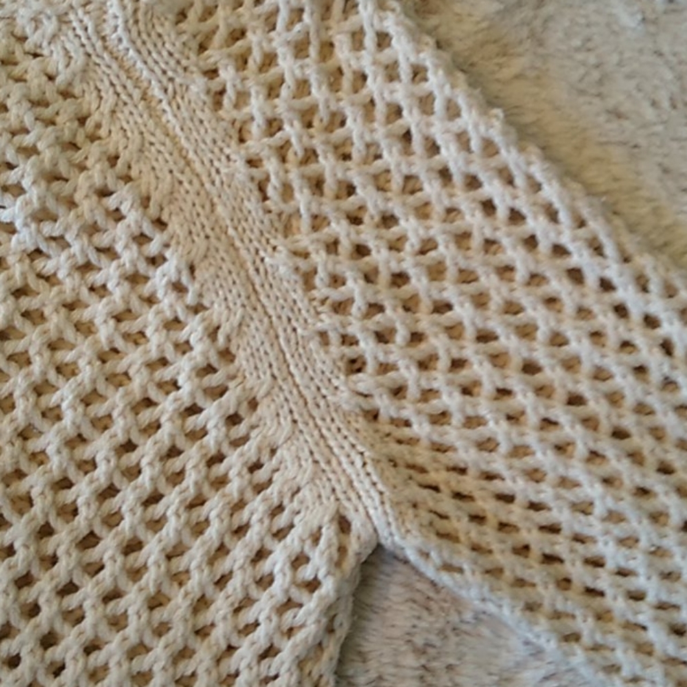 Clock House Sweater - Picture 6 of 8